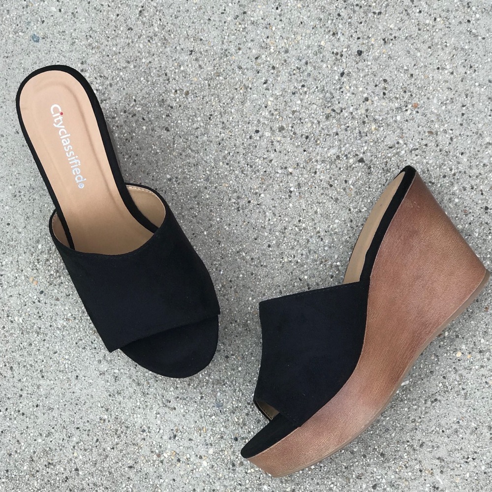 Cityclassified Black Suede-Look Wedge Sandals with Brown Wood-Effect Platform